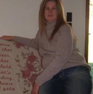 Meet your Posher, Lois